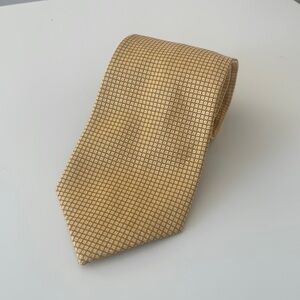 Yellow Jos. A. Bank Handsewn All Silk Mens Tie